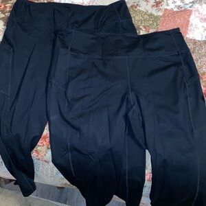 LOT of 2, Torrid Active Sz 3 Capri Leggings w/ Pockets, NWOT